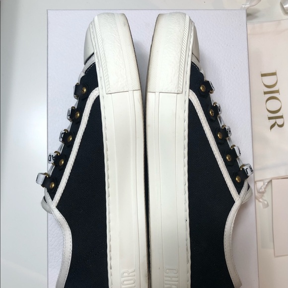 (sold)Walk'N'Dior Sneaker
Black Cotton Canvas 37 Size - Picture 5 of 12